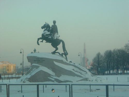 Equestrian statue of Tsar Peter III. Image by J. D. Davies.
